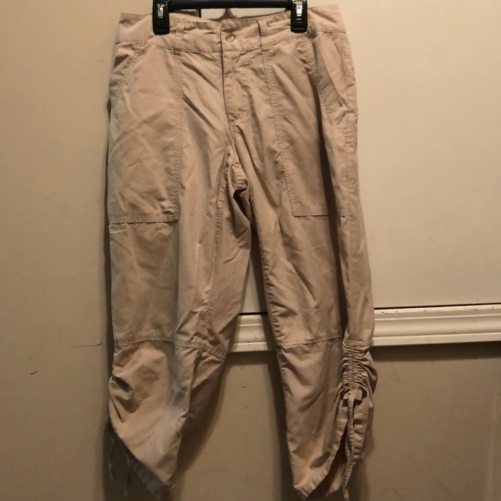 White Sierra capris